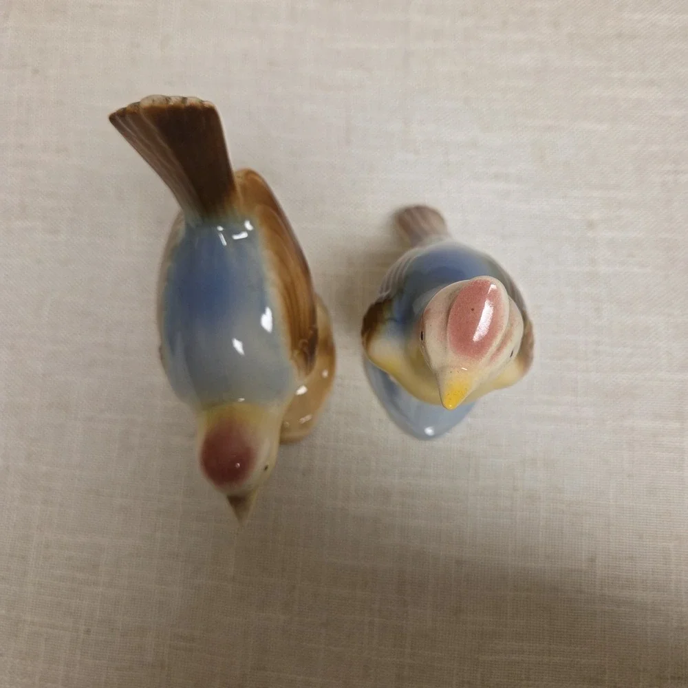 Vintage Royal Copley Ceramic Bird Figurines Set Of 2 6.5in